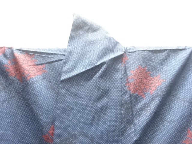  斜め格子に草花模様織り出し本場泥大島紬着物(5マルキ)